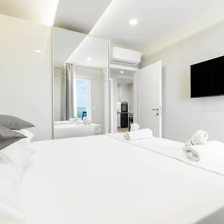 Family Ravlic - With Swimming Pool Apartment