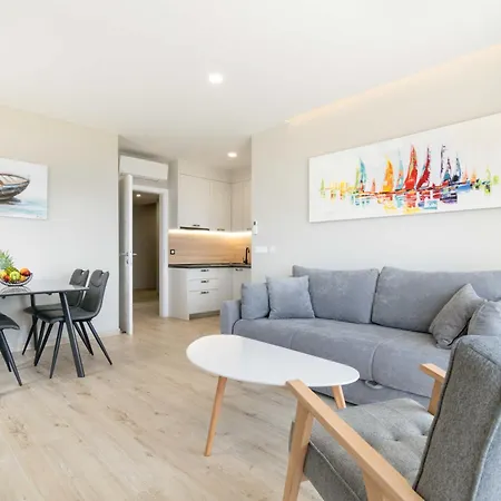 Family Ravlic - With Swimming Pool Apartment