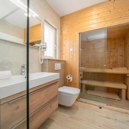 Apartman Family Ravlic With Swimming Pool *