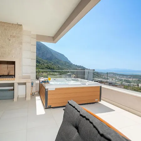Apartment Family Ravlic - With Swimming Pool *